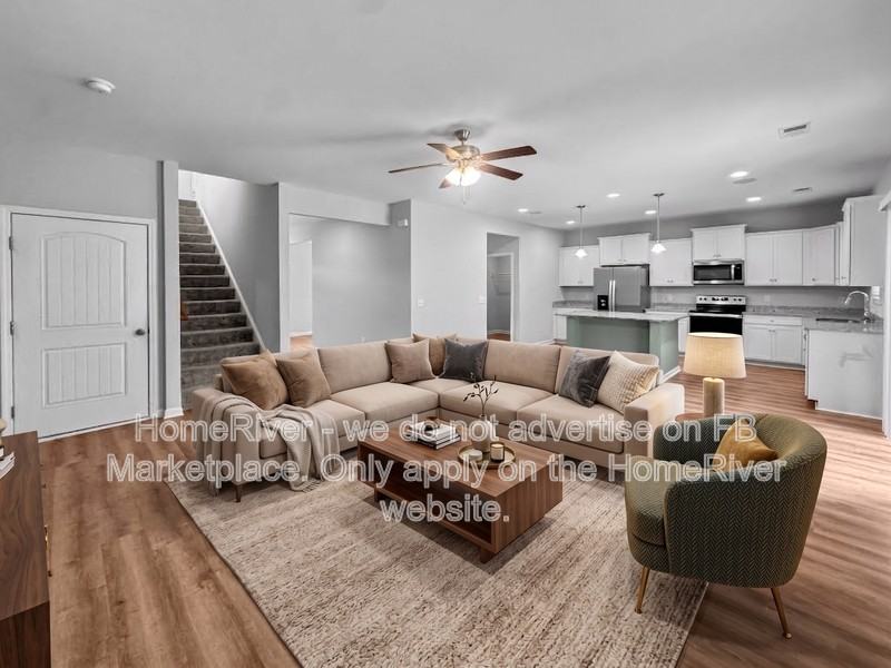 1340 Curlew Cir - Photo 2 of 32