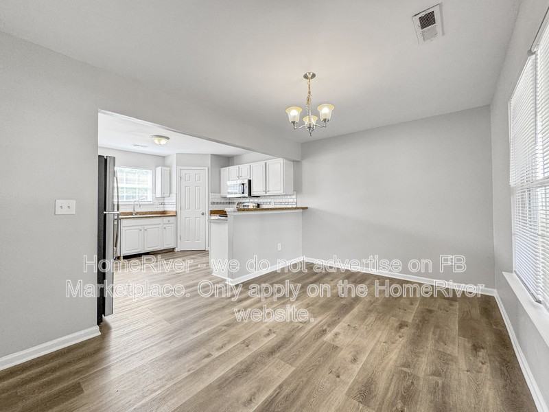 1437 Crandon Dr - Photo 6 of 27