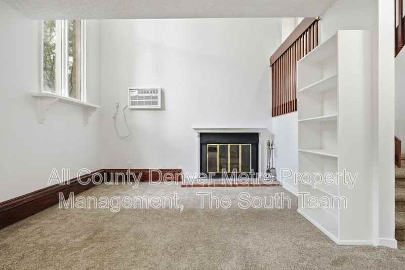 2835 S Monaco Street Pkwy #108 - Photo 4 of 28
