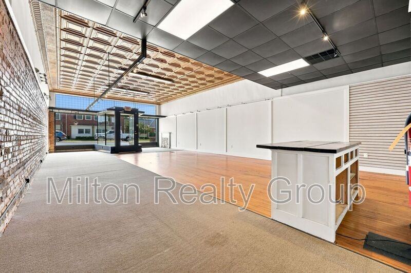 816 S Main St - Photo 2 of 45