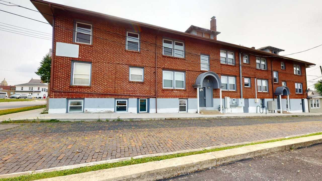 219 W Church St - Photo 2 of 23