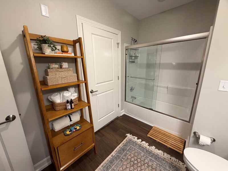 800 New Hampshire St #514 - Photo 4 of 12