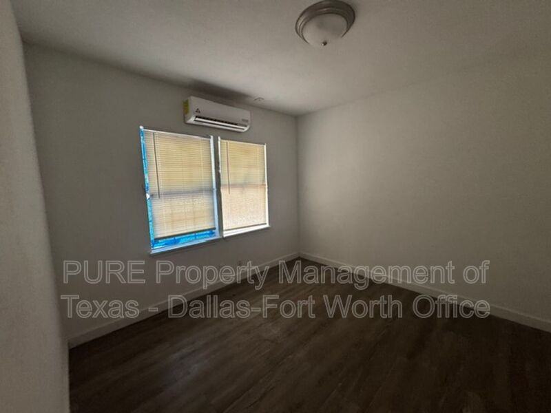 2215 Jb Jackson Jr Blvd #C7