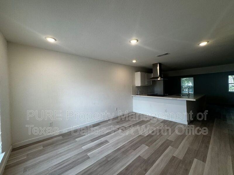 3814 Happy Canyon Dr - Photo 2 of 21