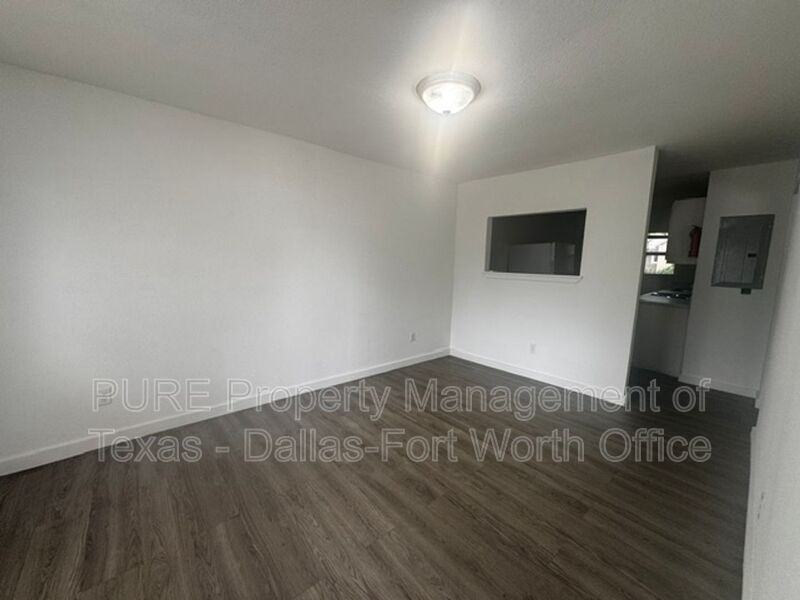 2215 Jb Jackson Jr Blvd #C9