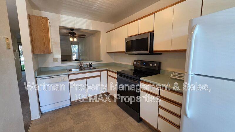 226 Hargrove Ct - Photo 5 of 18