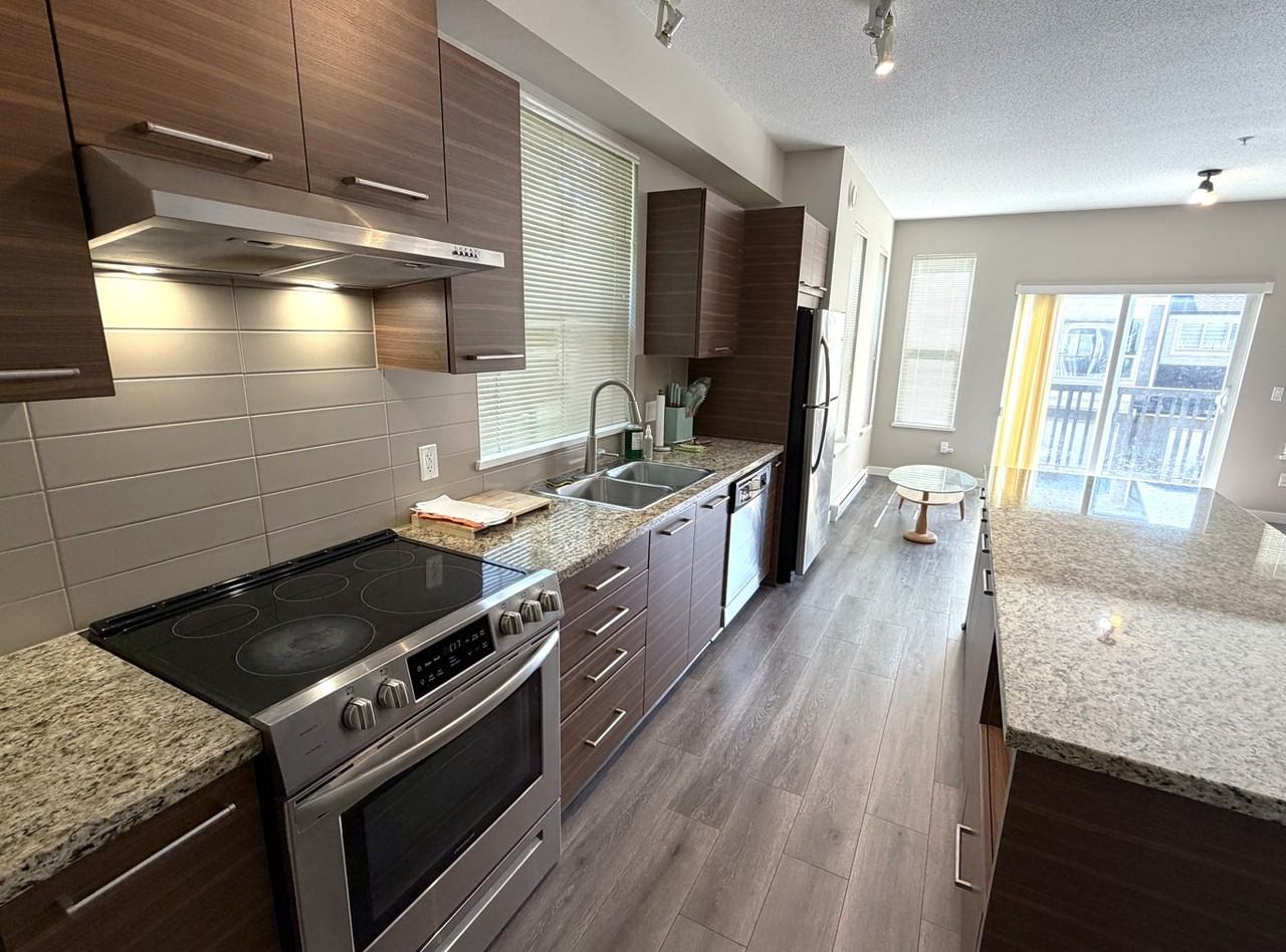 7938 209 Street #2X - Photo 4 of 23