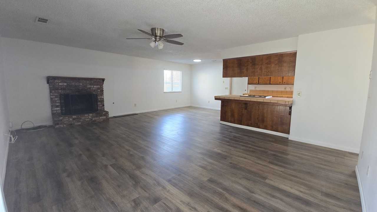 2146 Neill Way - Photo 3 of 12