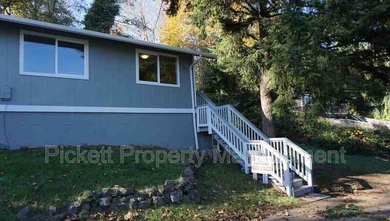 917 N Cambrian Ave - Photo 2 of 10