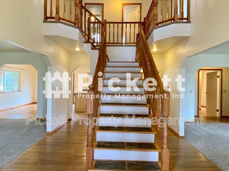 2140 Ne Edwin Ct - Photo 7 of 36
