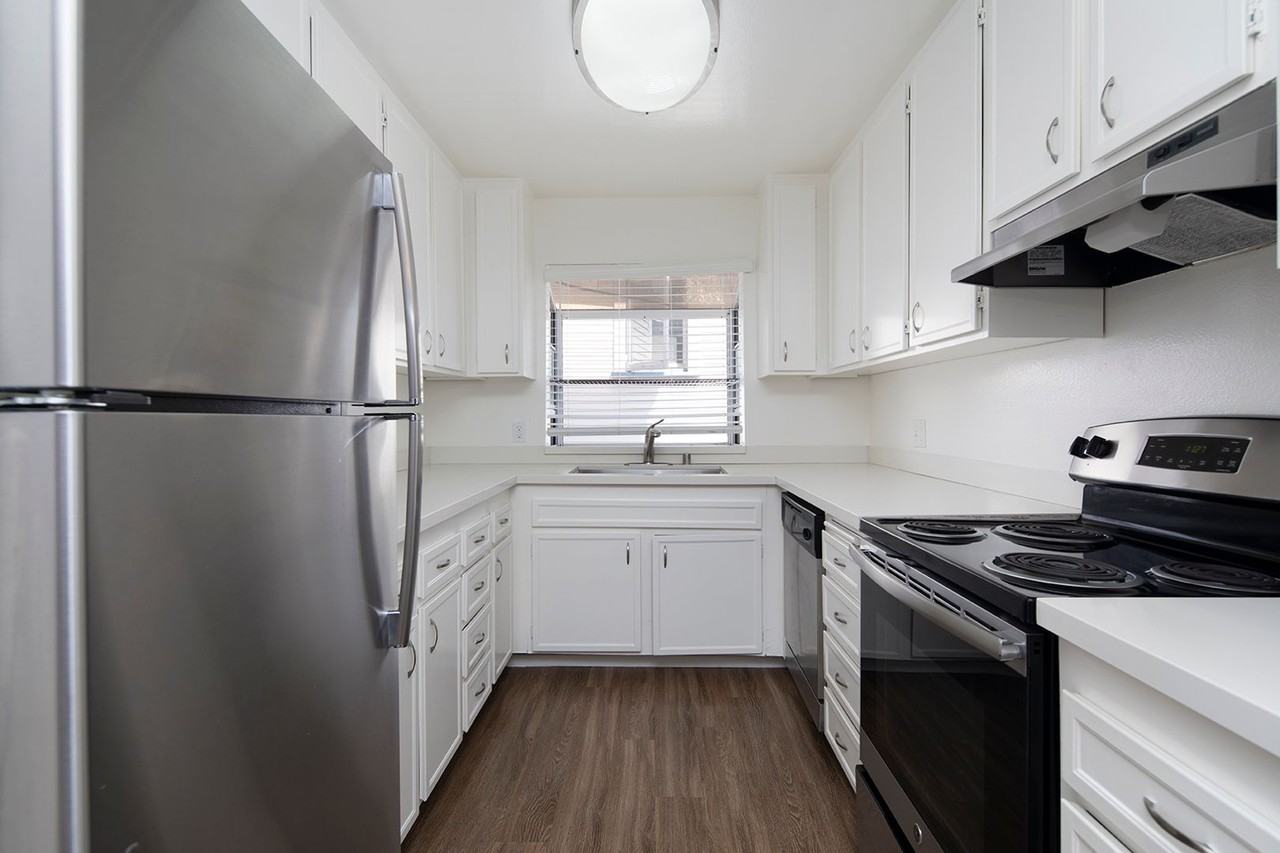 3829 Georgia Street - Photo 5 of 18
