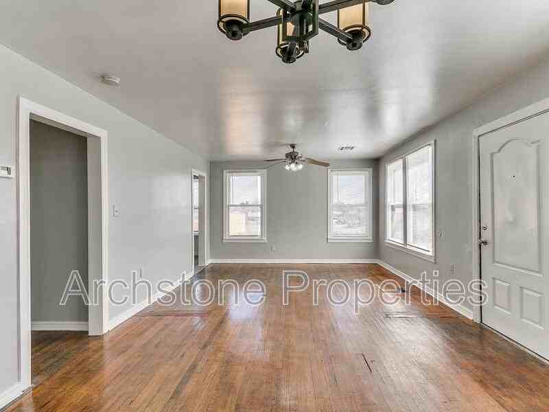 3501 Nw Liberty St - Photo 4 of 45