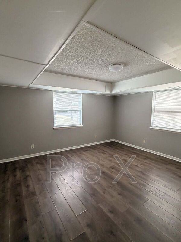 2027 S River St - Photo 7 of 12