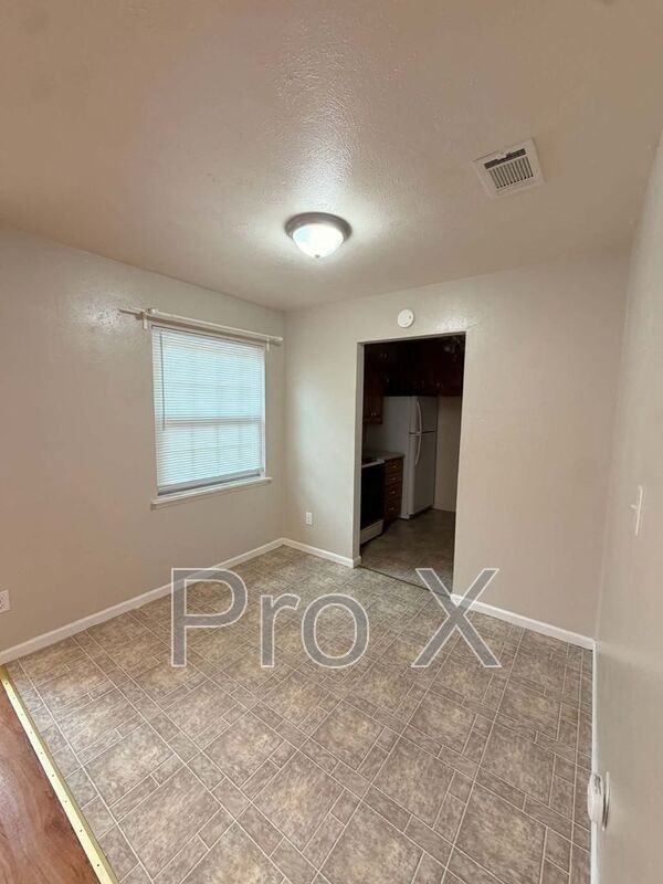1807 Grand Ave #6 - Photo 5 of 13