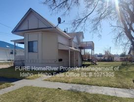 1348 1/2 Lake Ave - Photo 1 of 1