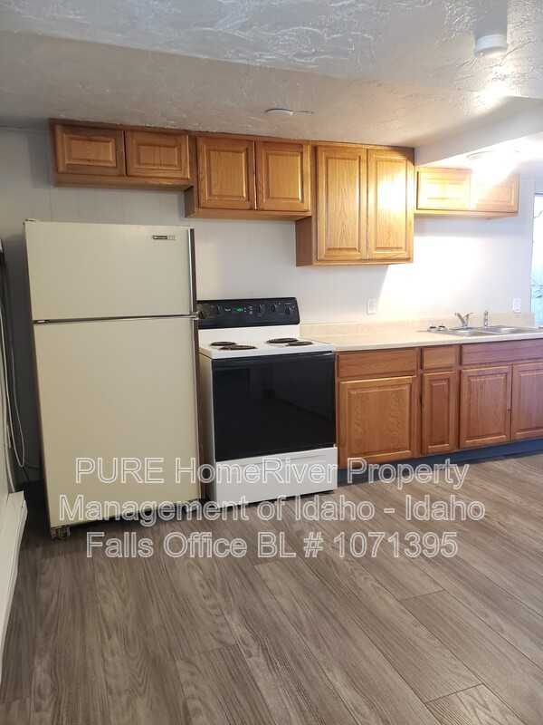 1348 1/2 Lake Ave - Photo 6 of 11