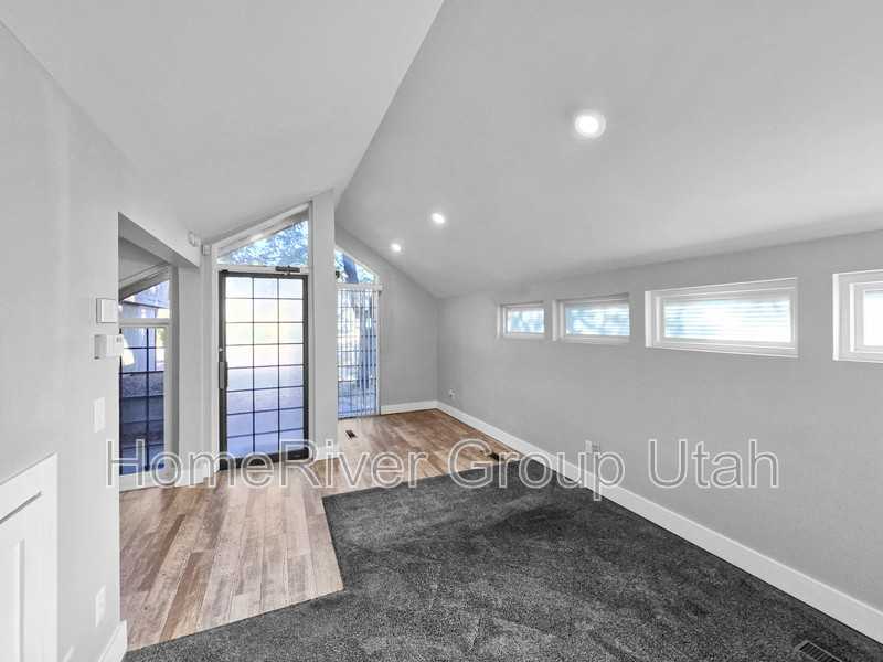 2266 S Wasatch Dr #2