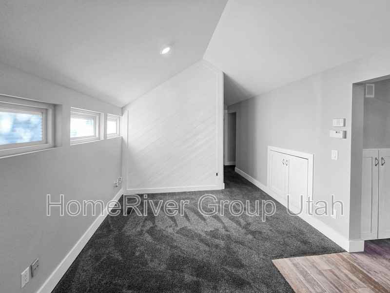 2266 S Wasatch Dr #2 - Photo 5 of 18