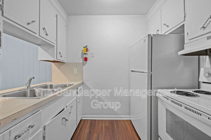 1215 Mosstree Rd #25 - Photo 2 of 6