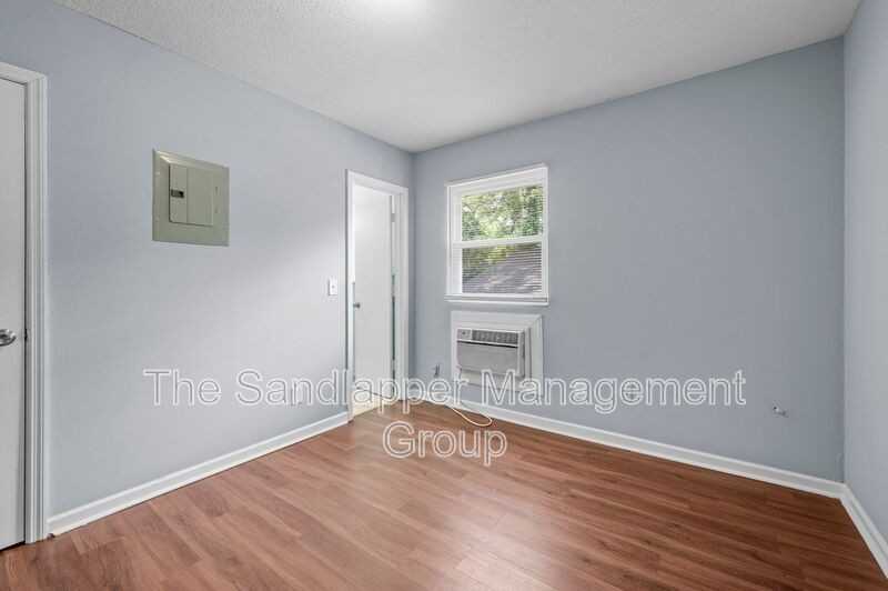 1215 Mosstree Rd #25 - Photo 4 of 6
