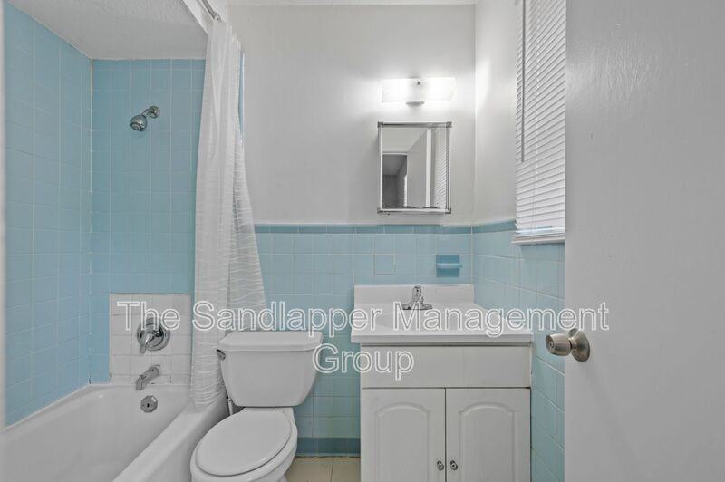 1215 Mosstree Rd #25 - Photo 5 of 6