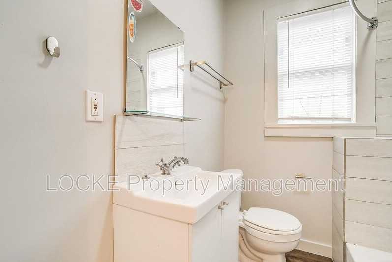1411 6th Ave #1 - Photo 7 of 14