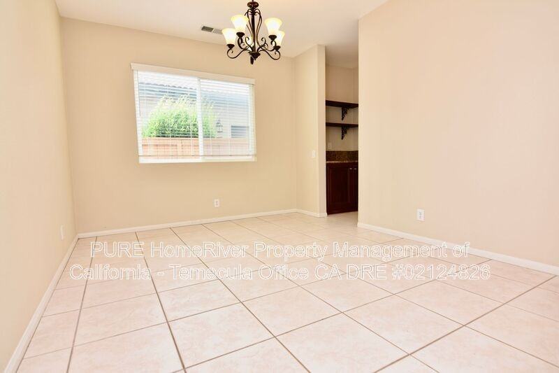 41716 Monterey Pl - Photo 3 of 24