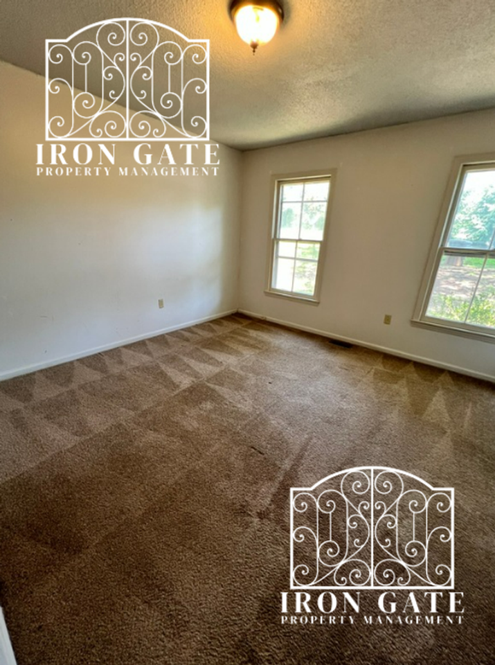 503 W Fredericks St - Photo 7 of 11