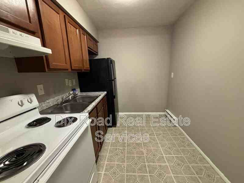 411 Glenn St - Photo 7 of 16