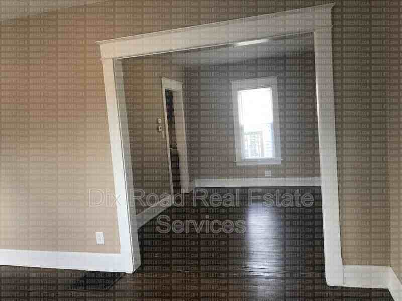 714 Poplar St - Photo 5 of 15
