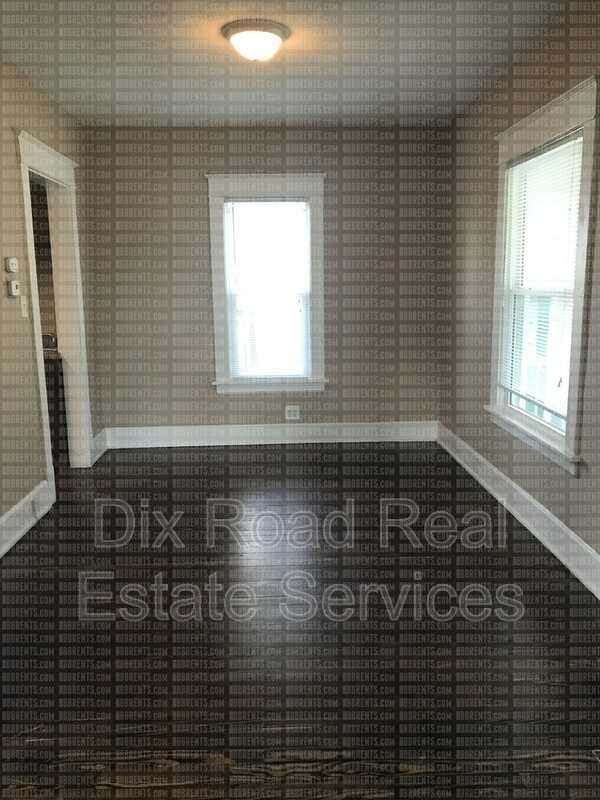 714 Poplar St - Photo 6 of 15