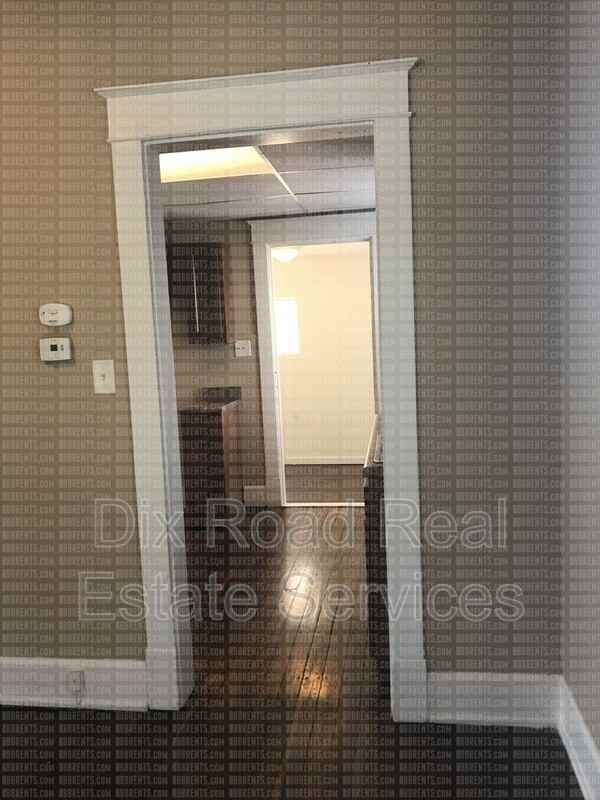 714 Poplar St - Photo 7 of 15