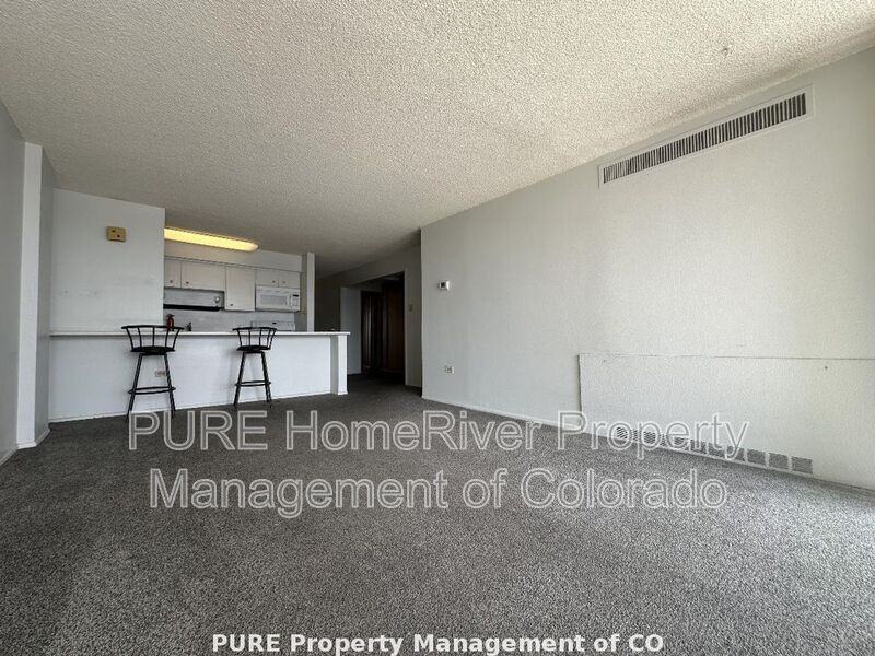 1020 15th St #24B - Photo 5 of 17