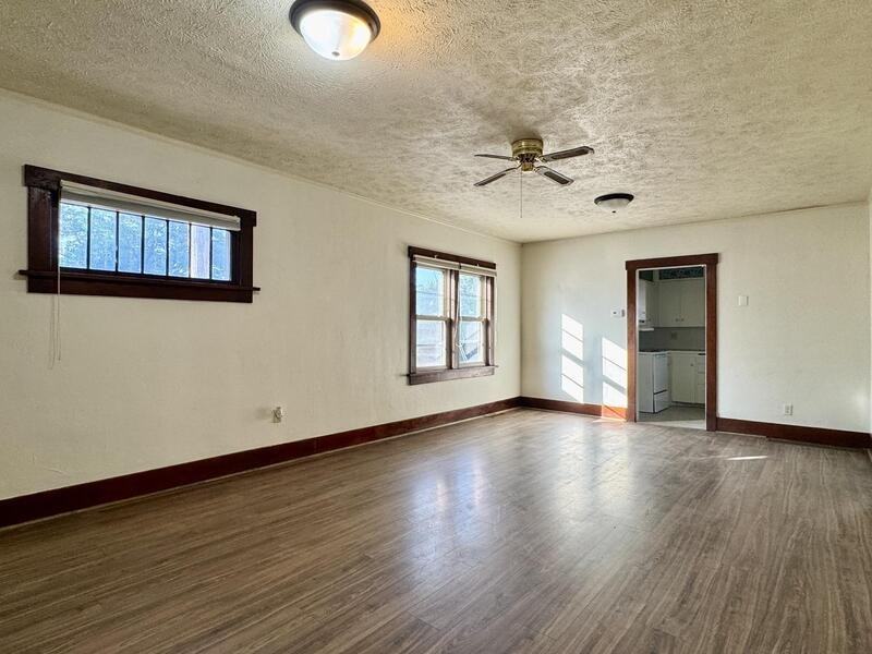 1214 N Lincoln Ave - Photo 6 of 17