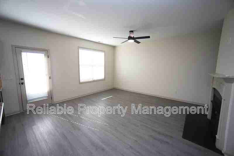198 Balboa Pkwy - Photo 5 of 19