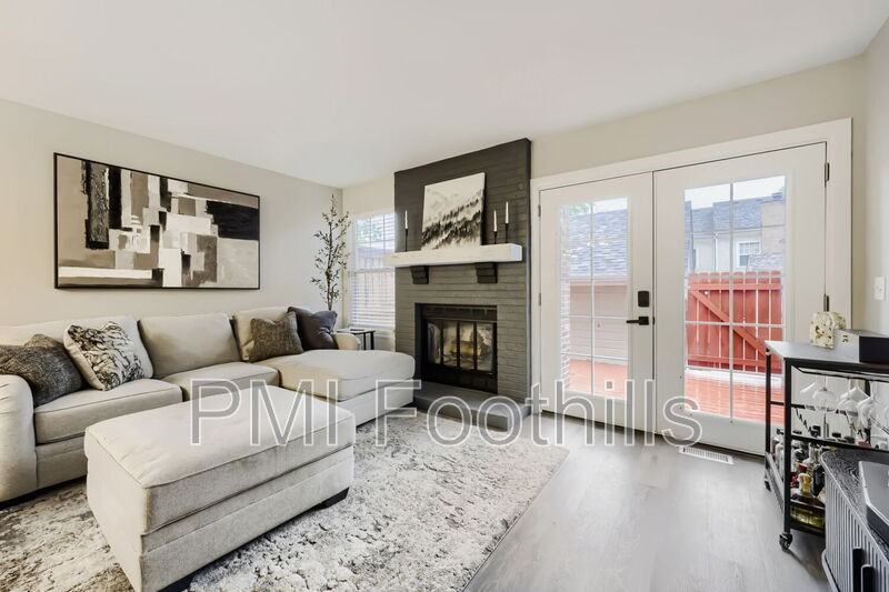12133 Bannock Cir #B - Photo 2 of 21