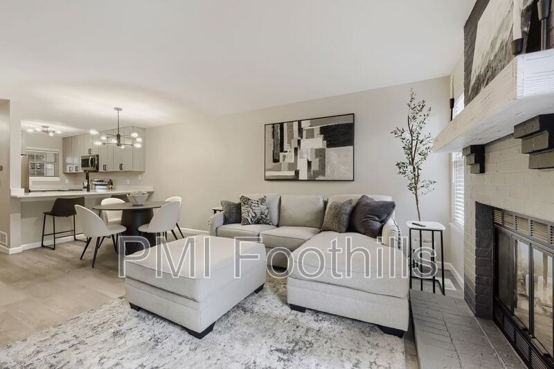 12133 Bannock Cir #B - Photo 3 of 21
