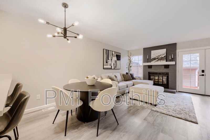 12133 Bannock Cir #B - Photo 5 of 21