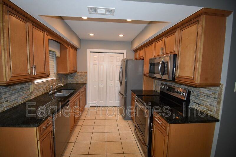2014 Stephens Ct #1 - Photo 4 of 11