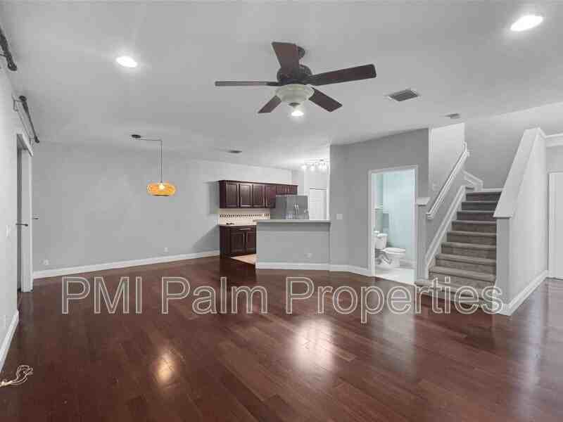 4528 Thornwood Cir - Photo 6 of 32