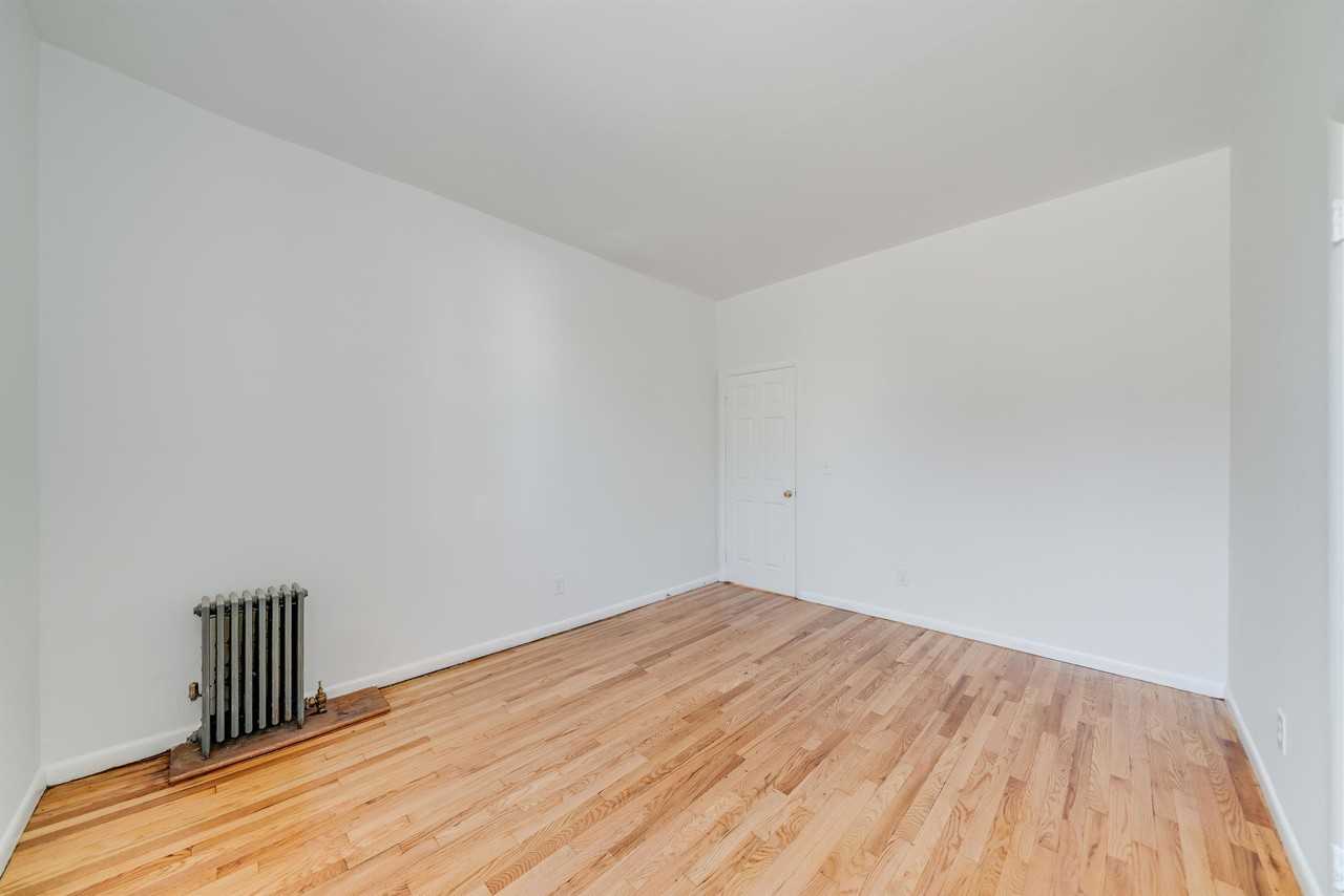 45 Linden - Photo 6 of 12
