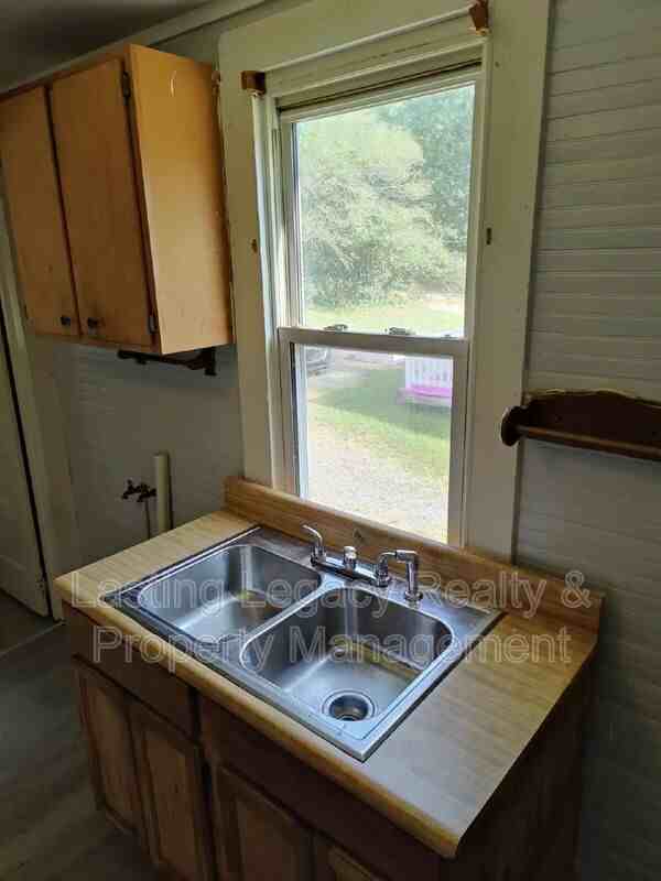 2713 Old Greensboro Rd - Photo 6 of 20