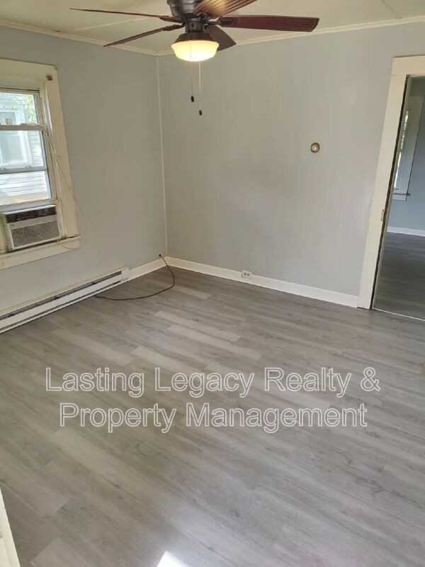 2713 Old Greensboro Rd - Photo 7 of 20