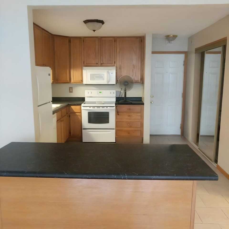 Twin Pines Apartments - Photo 4 of 40