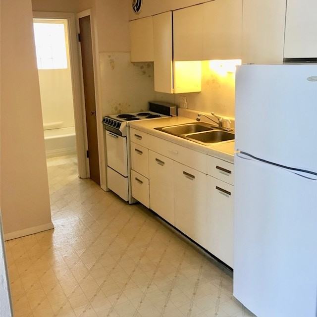 306 W. Hill St. - Photo 4 of 8