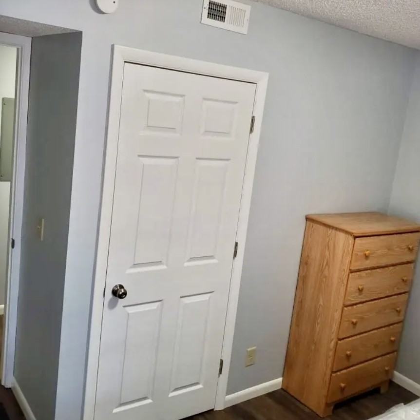 1010 West Springfield Avenue - Photo 7 of 22