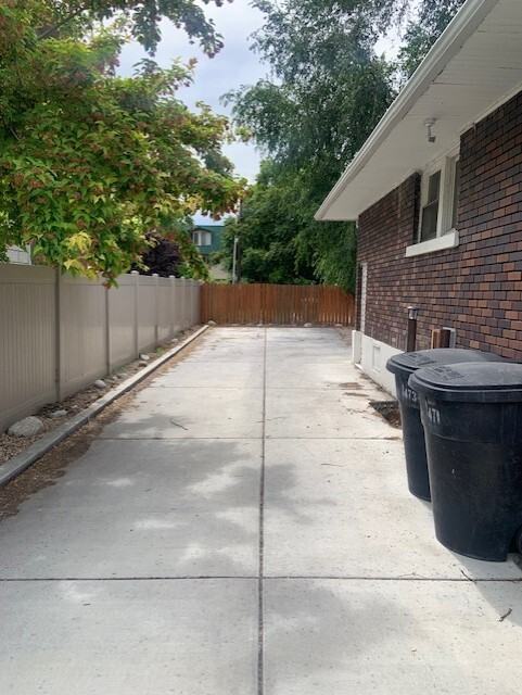 473 North 200 East (Idiart Duplex) - Photo 2 of 8