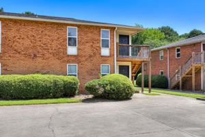 featured image of 3037 Old Powderhouse Rd