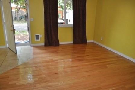 1274 E Santiam St - Photo 3 of 5