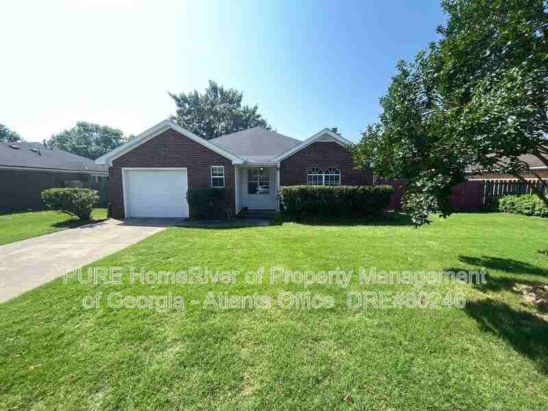 127 Redford Dr - Photo 2 of 21
